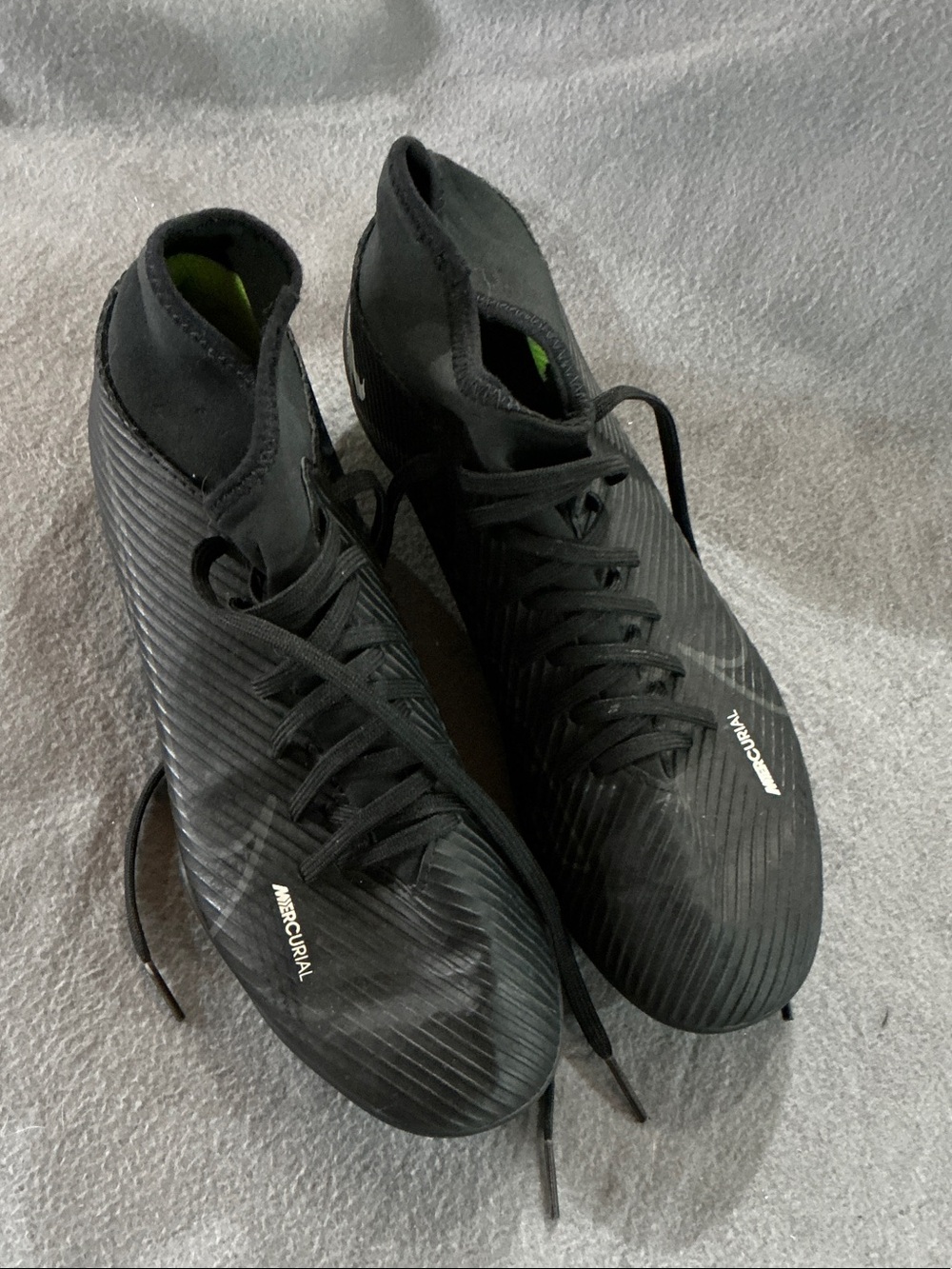 💚 Nike Black Kids' Mercurial Soccer Cleats